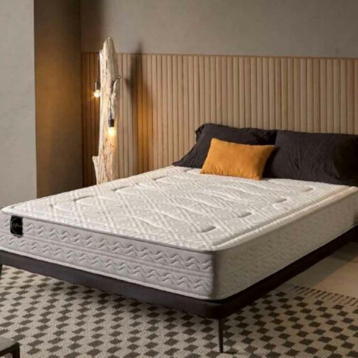 Matelas confort équilibré en mousse Haute Densité 25kg/m3. Mousse VISCOPlume de 1,5cm sur le dessus. Hauteur 22cm.